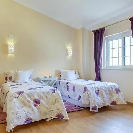 Mikael - Free Wi-fi - Aircon - Private Pool By Bedzy *